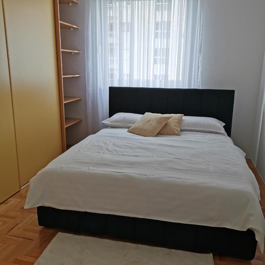 Family Apartment Tuzla Eksteriør billede